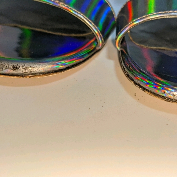 Stuart Weitzman iridescent slip-on sandals size 6m - Picture 9 of 9